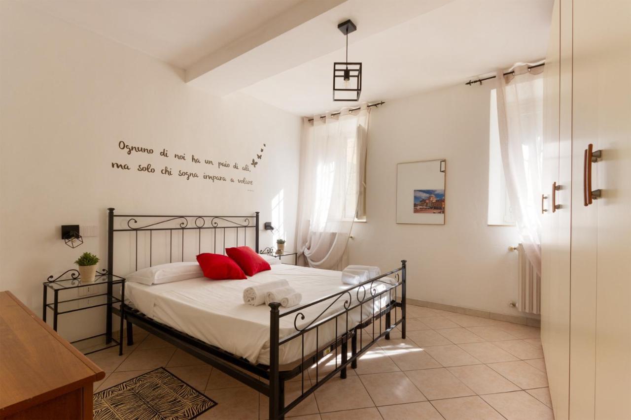 Suite Garibaldi - Smart Holiday Mantua Buitenkant foto